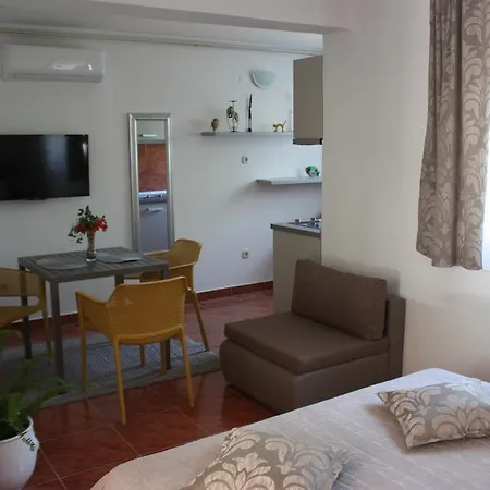 Apartament Ita *