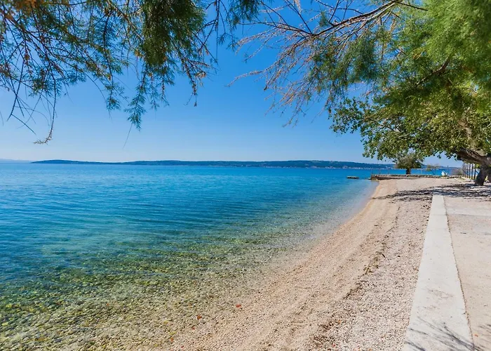 Ita * Kaštela